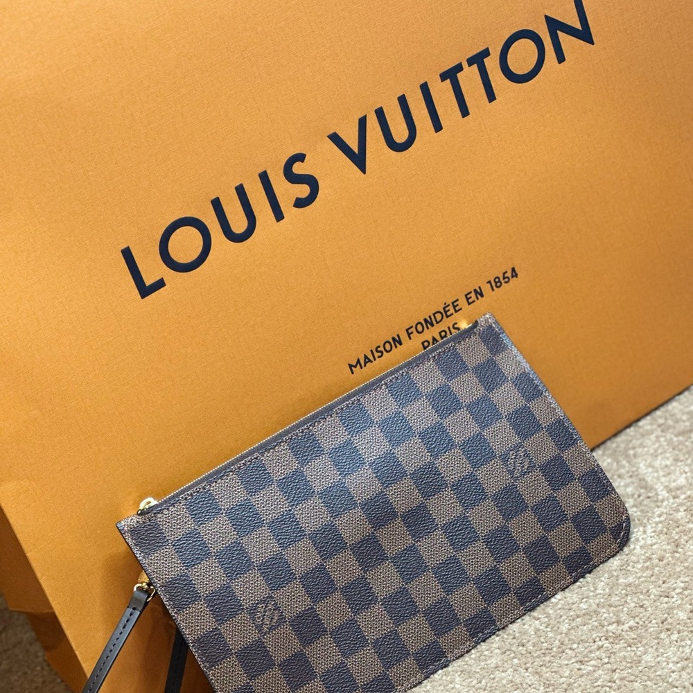 Authentic Damier Ebene Neverfull MM Pouchette